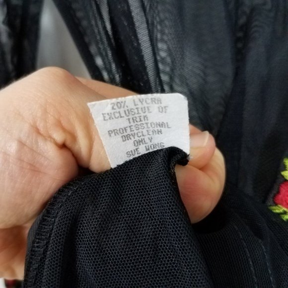 Cache Black Floral Mesh Button Front Top Medium - Picture 6 of 8